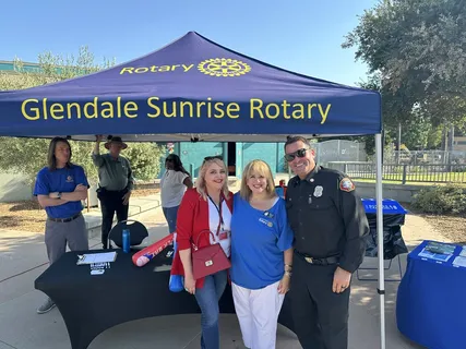 Melina Sardar at a Glendale Sunrise Rotary community booth